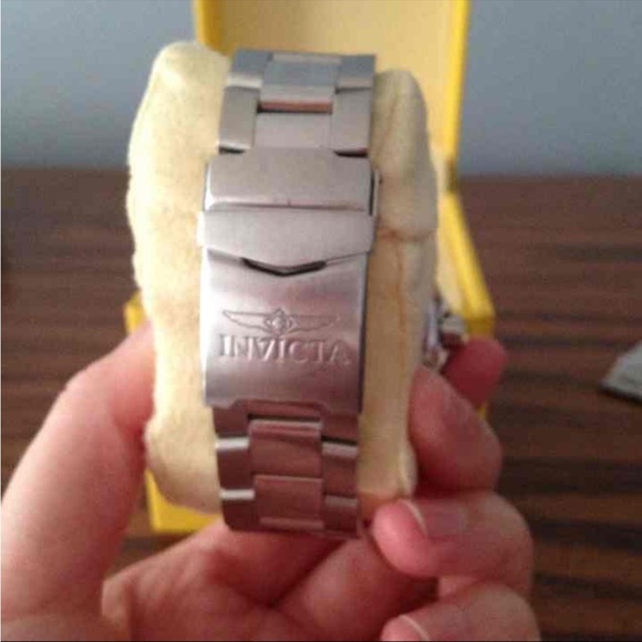 Invicta Automatic Stainless Steel 7035 - Picture 3 of 4